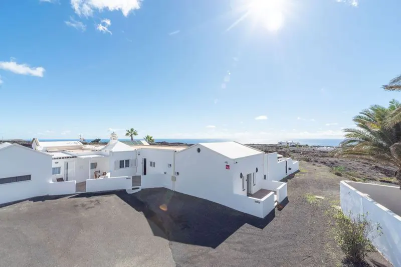 Apartament for rent at lanzarote geraneo 23